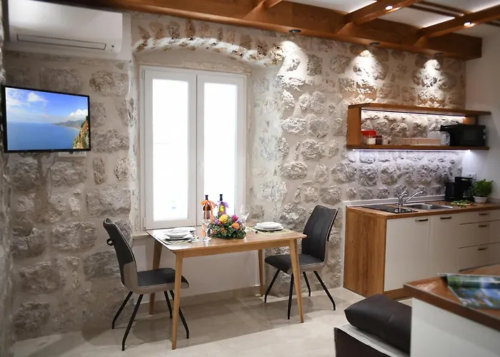 Old Town Dubrovnik Studio, Quiet Street, 2 Min Stradun