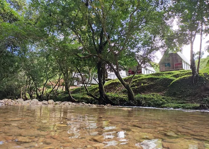 Paraíso Escondido Cabañas, Reserva Rio Claro, San Luis-Doradal