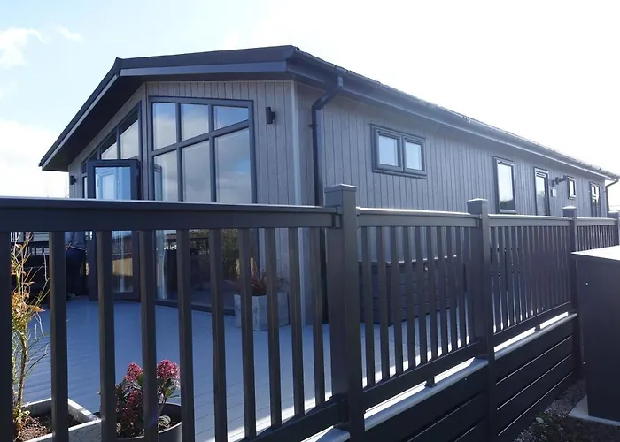 Padstow Lodge - Padstow Holiday Village