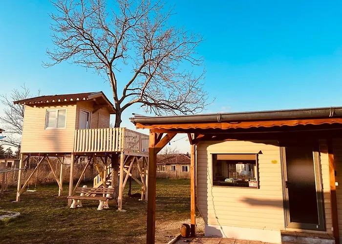 Caravans 10 Min To Tsonevo Lake & 35 Min To Black Sea