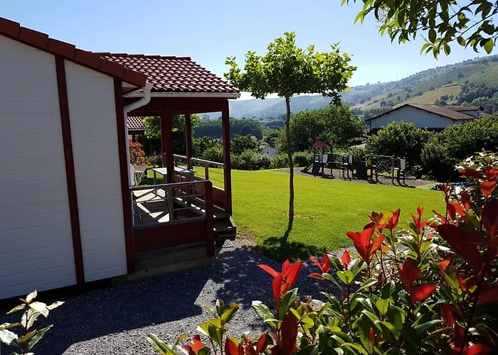 Domaine Chalets Larlapean
