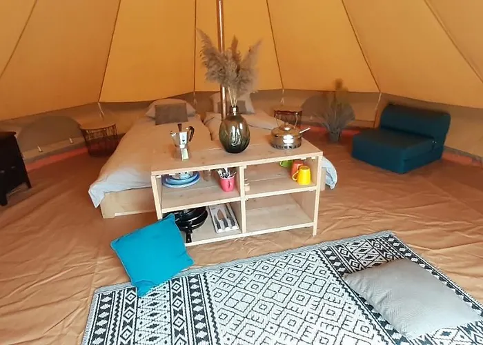 Tente Bell au camping Hautoreille