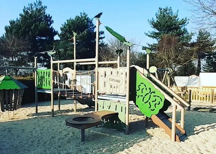 Camping Le Domaine Des Jonquilles