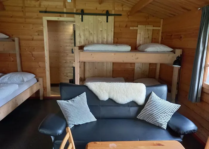 tHoefijzer Luxere Blokhutten 5 pers en Mini Camping