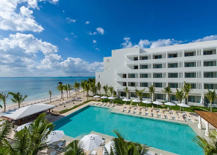 Izla Beach Front Hotel