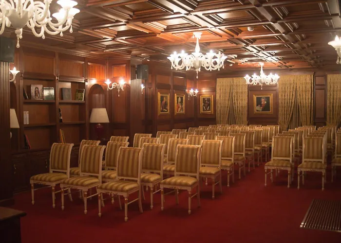 Hotel Opera