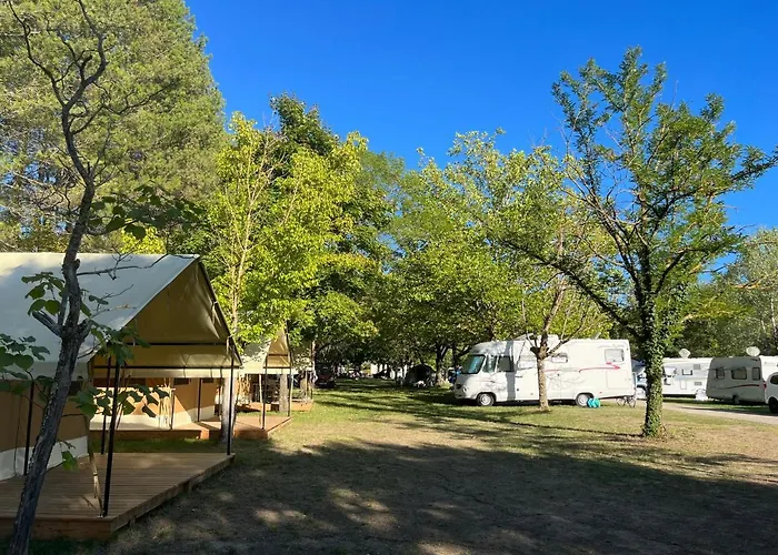 Camping Onlycamp De Chamarges