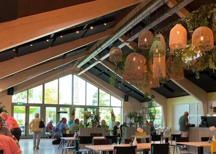 Tenthuisje in het groen, een suite met eigen badkamer