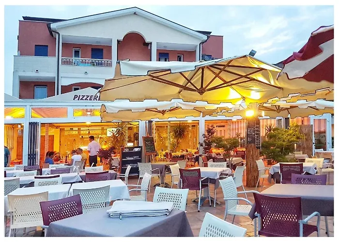 Pini Village Lido Altanea