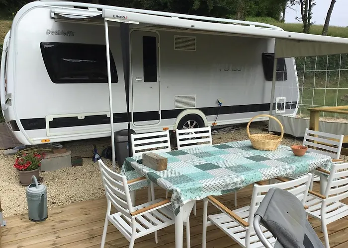 Gezellige Luxe Caravan Met Zwembad In Zuid- Bourgogne