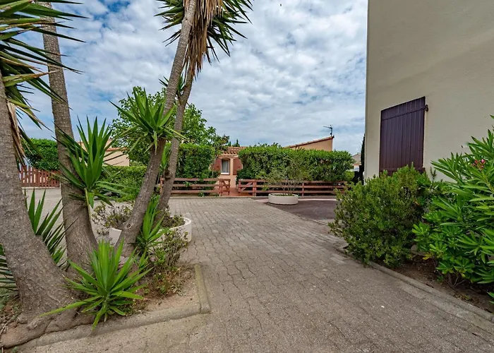 Holiday Home Le Hameau Des Capellans-6 By Interhome