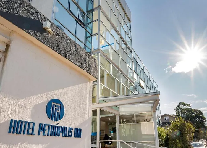 Hotel Petropolis Inn