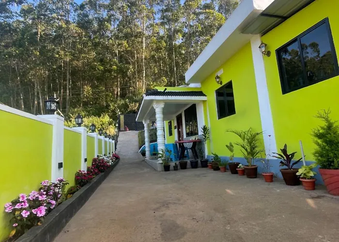Mountain Cheers Munnar