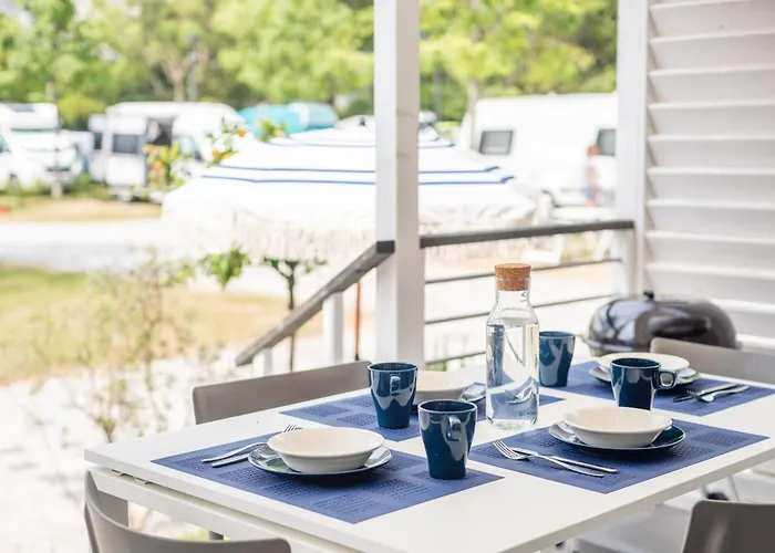 Al Lago Camping & Rooms