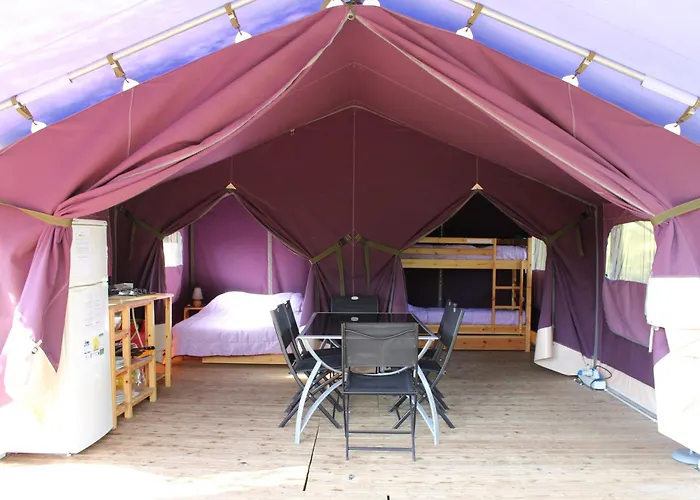 Camping de Matour - ONLYCAMP