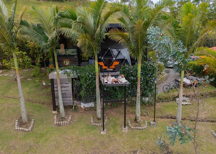 Glamping Montecarlo Domo Geodesico y Sauna Finlandés Guatapé
