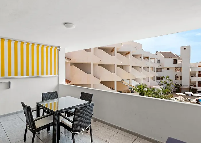 Paloma Beach Apartments