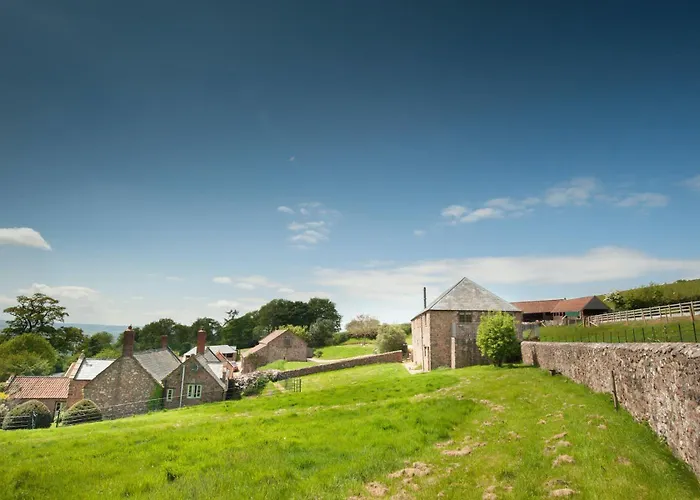 Tilbury Shepherd Huts & Holiday Cottages With Hot Tubs