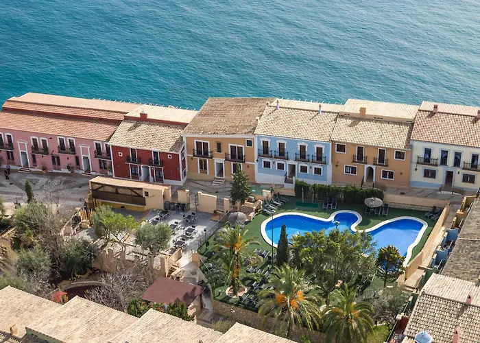 Occidental Pueblo Acantilado