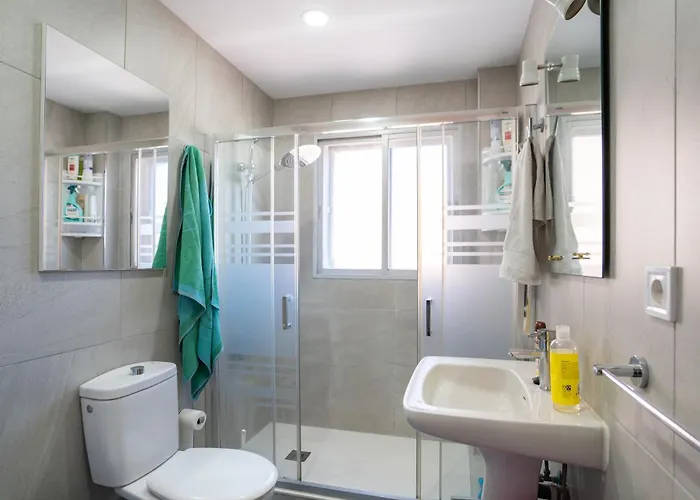 Habitación doble con baño compartido en Benalmadena