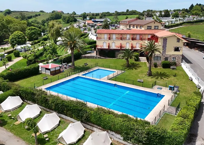 Santillana Bungalow & Glamping Resort