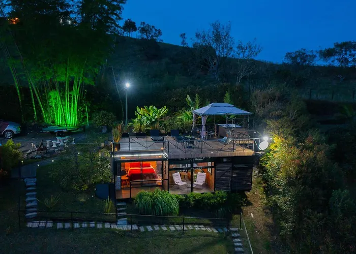 Glamping Montecarlo Lodge Cubo de Madera-Guatapé