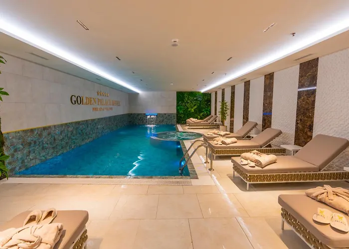 Hotel Golden Palace