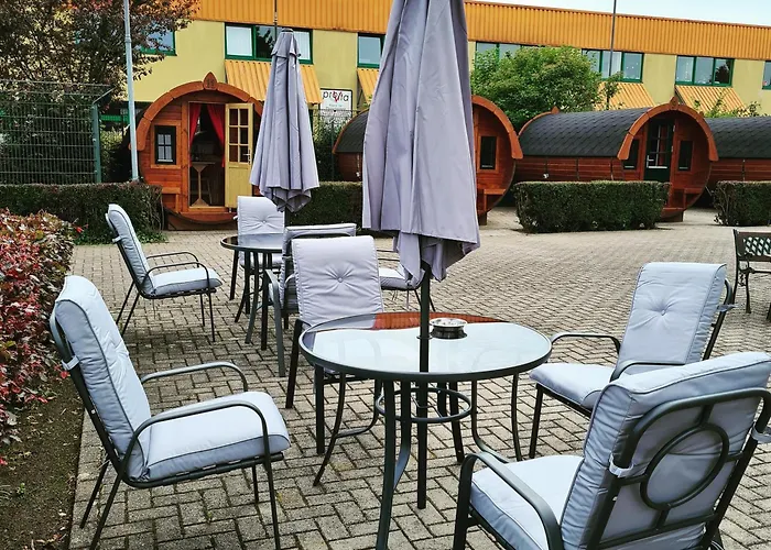 Schlaffass Holzfass im Banjapark Rees ohne Banja Sauna