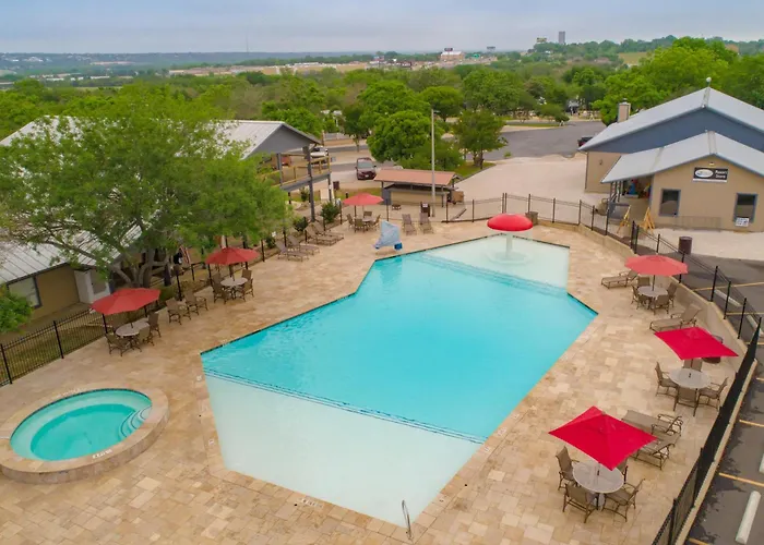 Sun Retreats Texas Hill Country