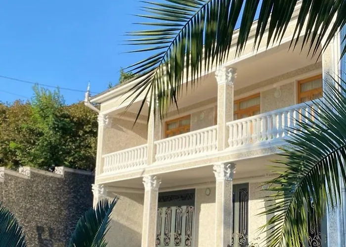 Green villa panorama