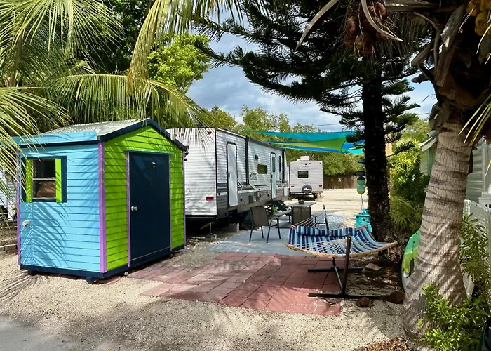 Rv By The Sea - Glamping In The Keys - Sleeps 6