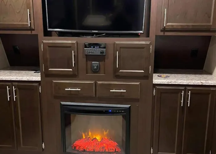 Modern Camper In Gatlinburg With Fire Pit