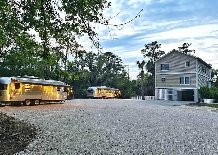 Cozy & Fun Airstream Camper Near Downtown & Beach