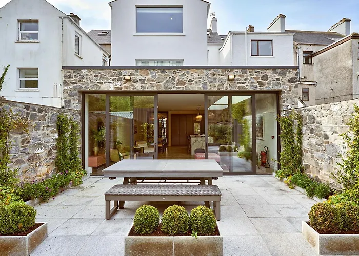 Saltrock House - Portrush