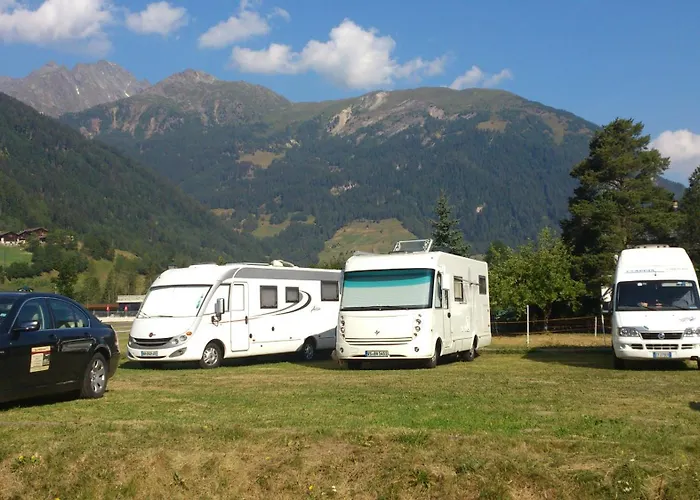 Schlosswirts Wohnmobilstellplatz, Schaeferwagen Und Bauwagen Grossglockner Hochalpenstrasse