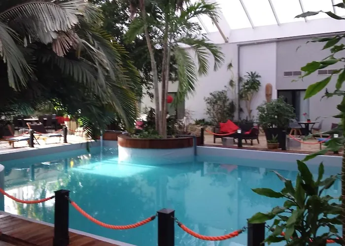 Tropical Hotel