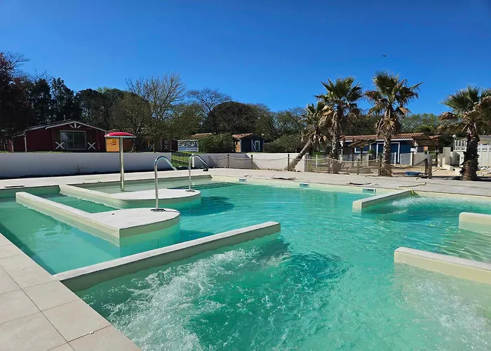Camping Ushuaïa Village Les Chalets de Moulière