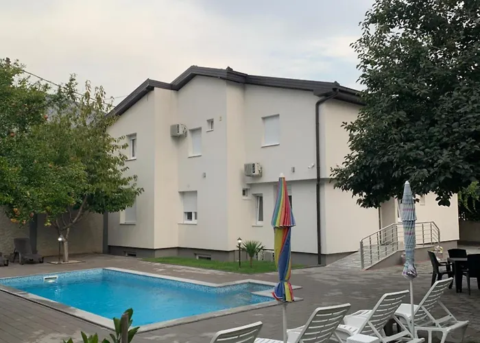 Villa Paradiso By Italy