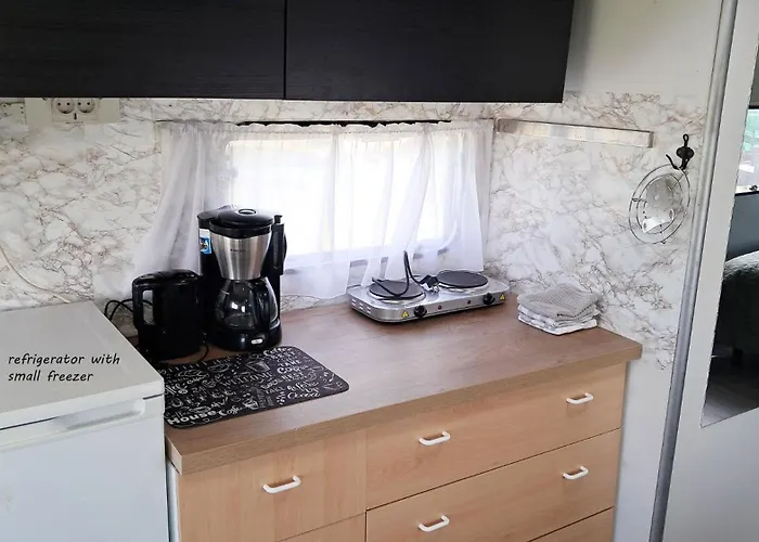 Retro Caravan Met Prive-Sanitair