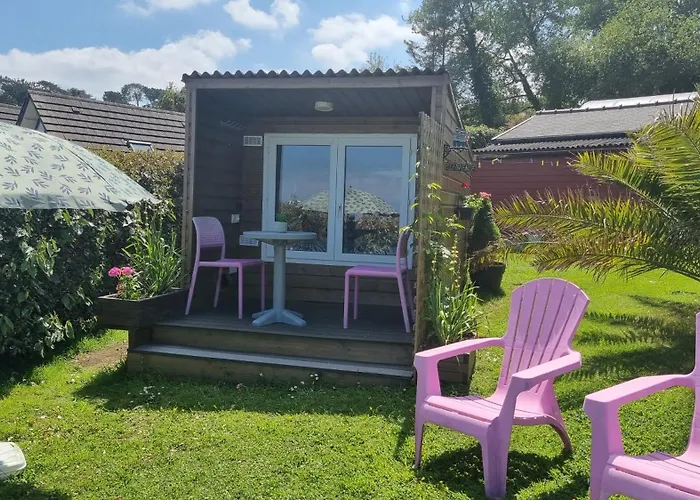 Cabane au bord de la mer
