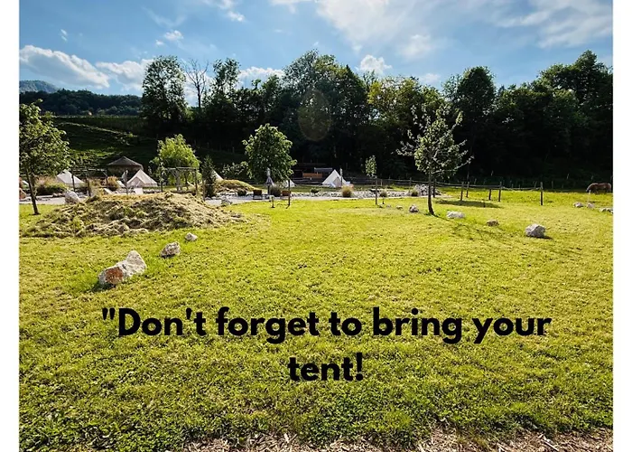 Camp Garden Park-Pitches And Tents
