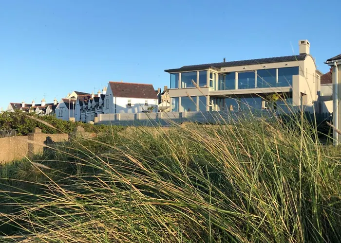 Blackrock Beach House, Portrush