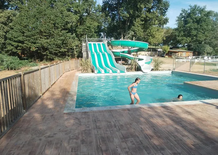 camping nature le Valenty mobil-home-Dordogne panoramique clim piscine