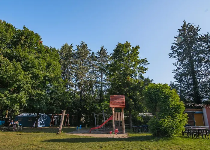 Camping Onlycamp De Chamarges