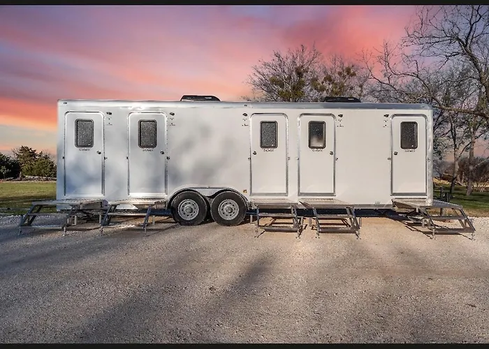 Equestrian Elegance - Unit #8