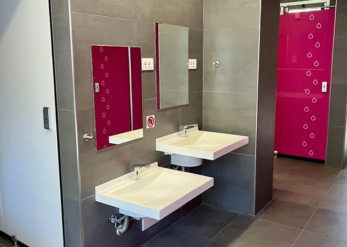 GlampChalet 5 Persone Pool&Parking-Pietra Ligure