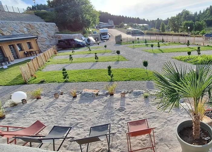 Tiny Apartments By Timo'S Camp