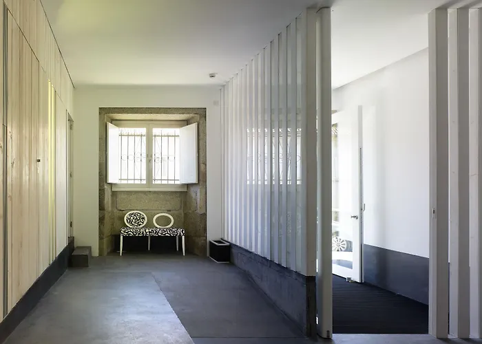 Moure Hotel