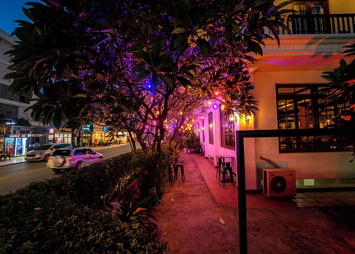 Royal Crown Hotel & Spa