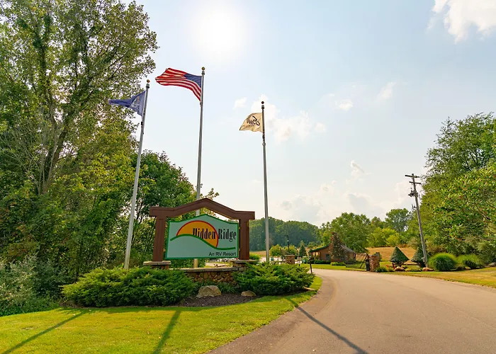 Sun Retreats Gun Lake Shelbyville